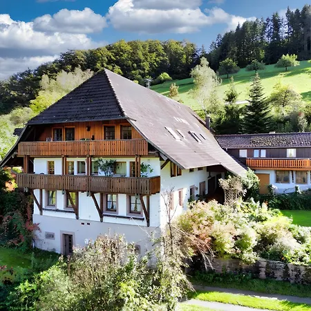 Holiday Apartment Cherry Blossom Schuttertal Exterior photo